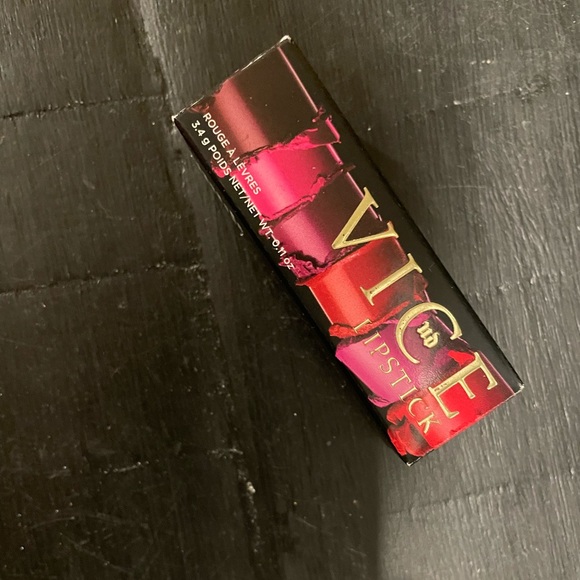 Vice Lipstick - Picture 2 of 4